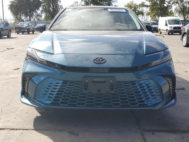 4T1DAACK2SU184351 - 2025 TOYOTA CAMRY XSE 青色 照片 5