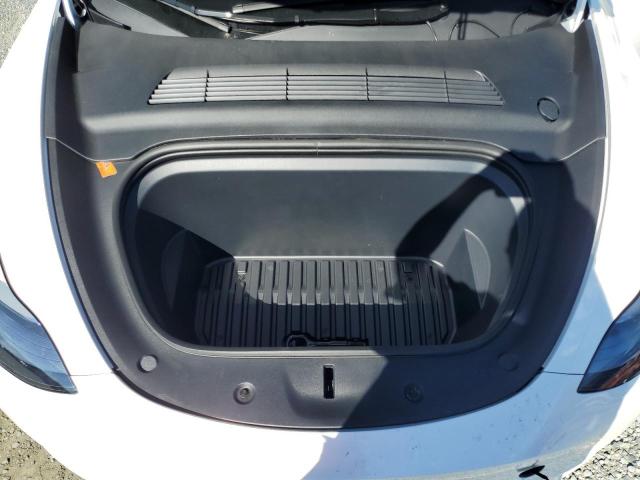 7SAYGDEF1SA344167 - 2025 TESLA MODEL Y WHITE photo 12