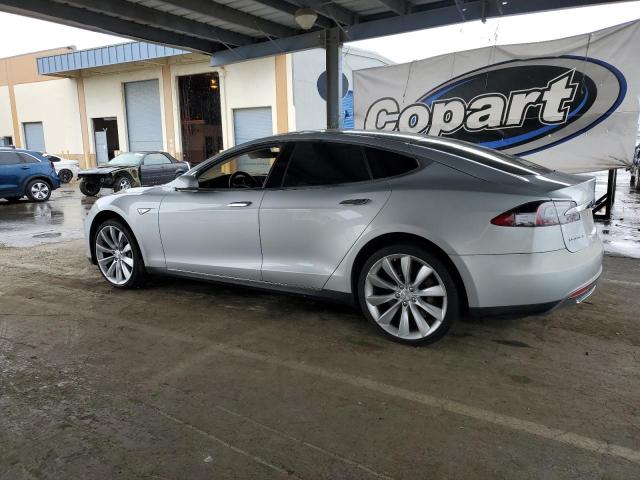 5YJSA1AG5DFP11238 - 2013 TESLA MODEL S SILVER photo 2