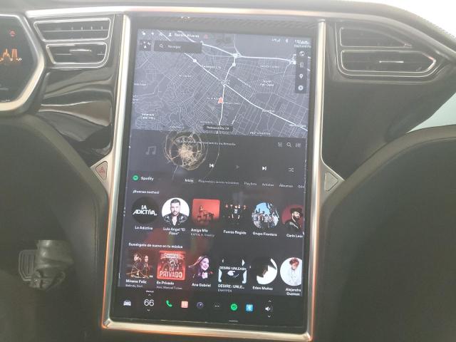 5YJSA1AG5DFP11238 - 2013 TESLA MODEL S SILVER photo 9