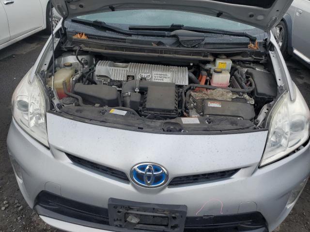 JTDKN3DU3D1653849 - 2013 TOYOTA PRIUS SILVER photo 11