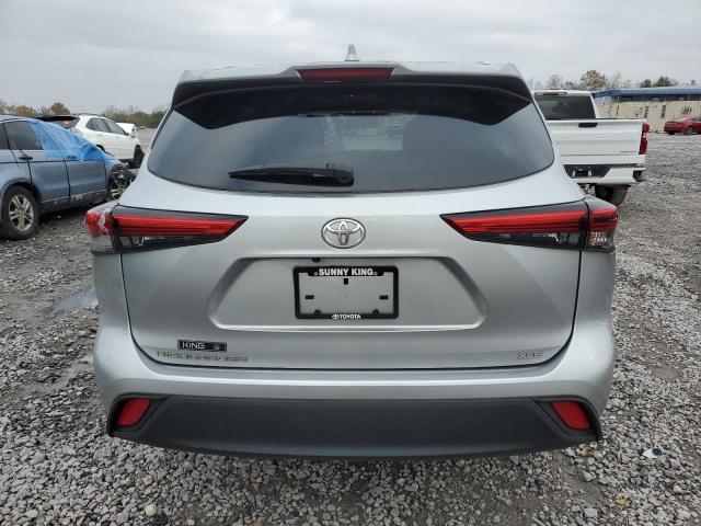 5TDGZRAH0MS518402 - 2021 TOYOTA HIGHLANDER XLE SILVER photo 6