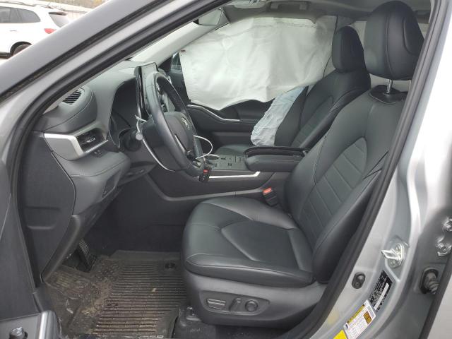 5TDGZRAH0MS518402 - 2021 TOYOTA HIGHLANDER XLE SILVER photo 7