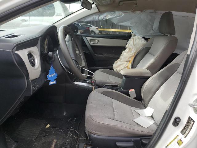 2T1BURHE2KC204048 - 2019 TOYOTA COROLLA L Beyaz fotoğraf 7