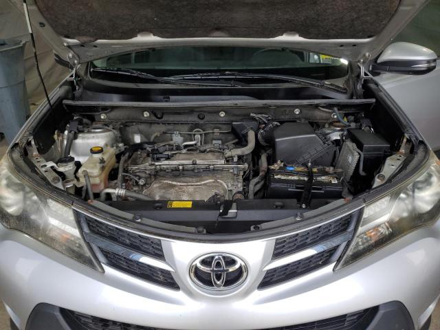 JTMRFREV7D5000388 - 2013 TOYOTA RAV4 XLE ვერცხლისფერი ფოტო 12