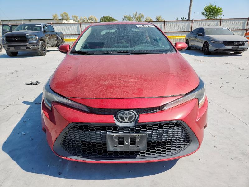5YFEPMAE1MP222075 - 2021 TOYOTA COROLLA LE წითელი ფოტო 5