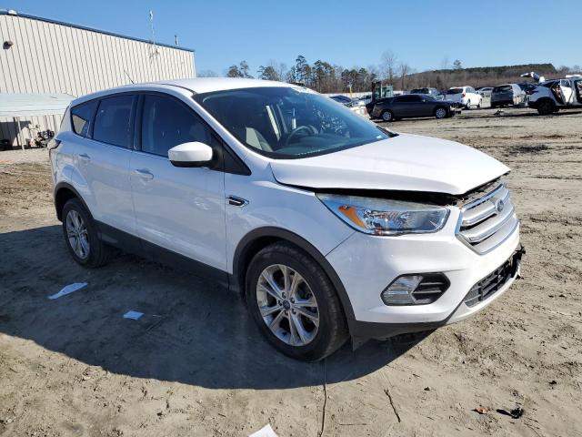 1FMCU0GD9HUD34327 - 2017 FORD ESCAPE SE WHITE photo 4