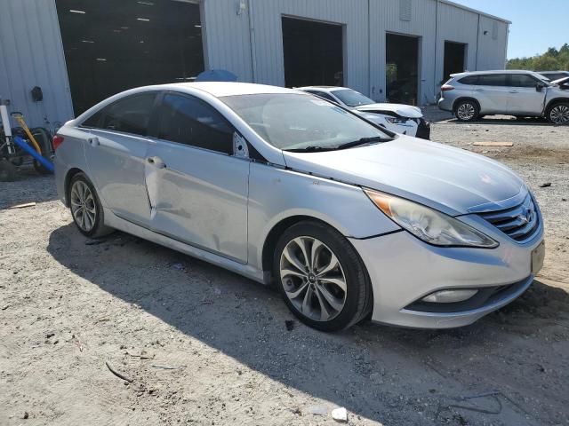 5NPEC4AC3EH818734 - 2014 HYUNDAI SONATA SE SILVER photo 4