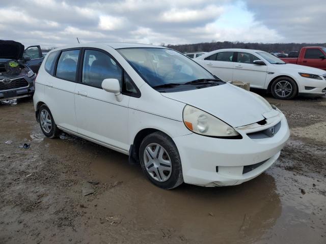 JHMGD38437S029131 - 2007 HONDA FIT WHITE photo 4