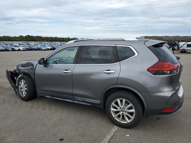 KNMAT2MV0JP595275 - 2018 NISSAN ROGUE S Серый фото 2