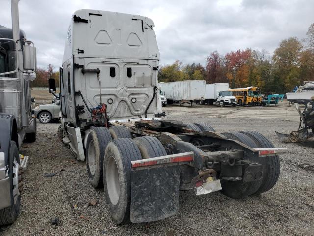 3AKJGLDR6HSJC0558 - 2017 FREIGHTLINER CASCADIA WHITE photo 3