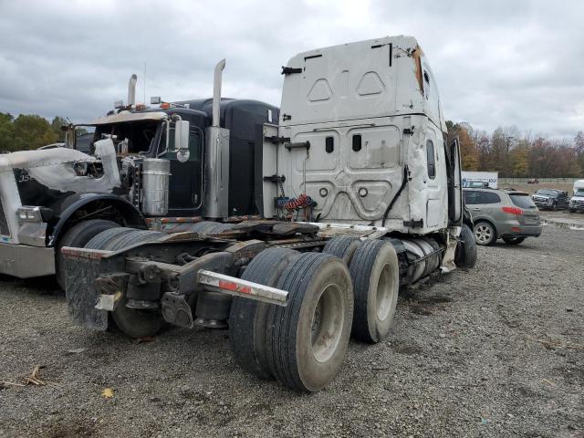 3AKJGLDR6HSJC0558 - 2017 FREIGHTLINER CASCADIA WHITE photo 4