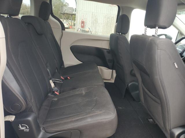 2C4RC1DG8HR607566 - 2017 CHRYSLER PACIFICA TOURING 银色 照片 11