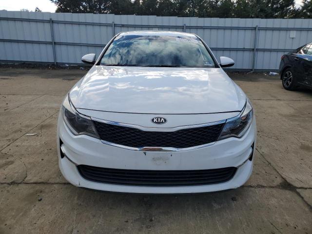 5XXGT4L30GG043149 - 2016 KIA OPTIMA LX WHITE photo 5