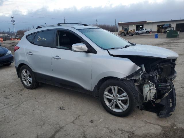 KM8JU3AC5DU741709 - 2013 HYUNDAI TUCSON GLS SILVER photo 4