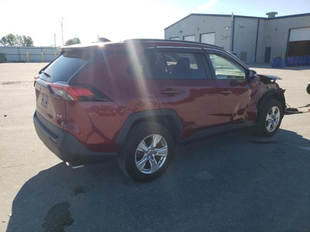 JTMW1RFV5LD047617 - 2020 TOYOTA RAV4 XLE ბურგუნდია ფოტო 3