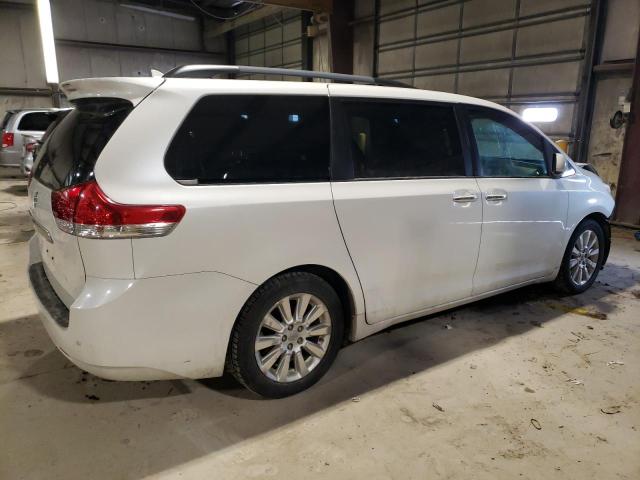 5TDYK3DCXBS114932 - 2011 TOYOTA SIENNA XLE WHITE photo 3