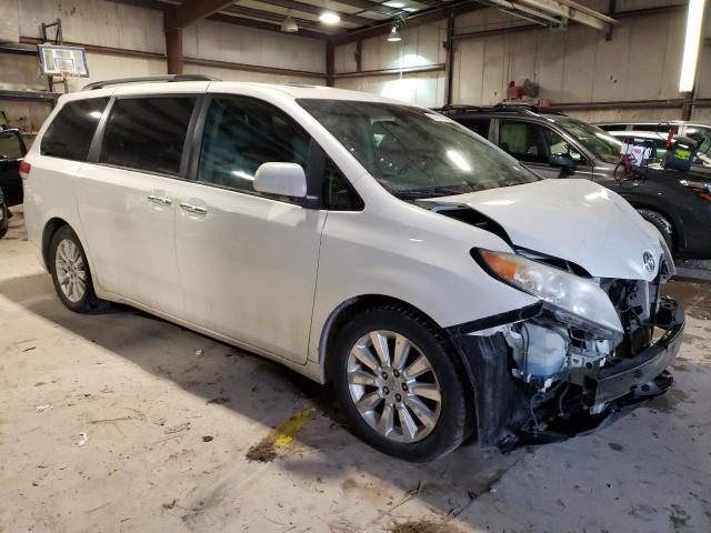 5TDYK3DCXBS114932 - 2011 TOYOTA SIENNA XLE WHITE photo 4