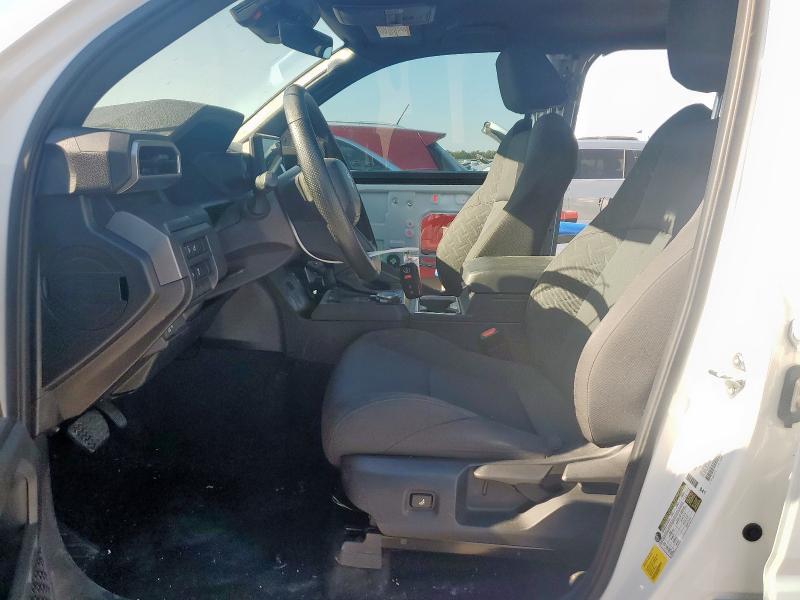 3TMLB5JN6RM025705 - 2024 TOYOTA TACOMA DOUBLE CAB Білий фото 7