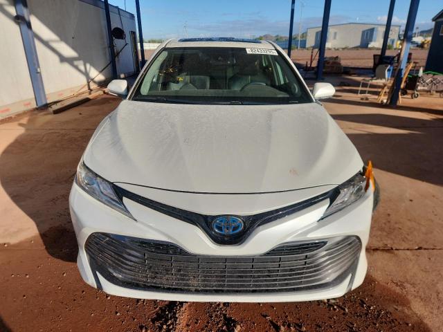 4T1F31AK2LU523326 - 2020 TOYOTA CAMRY XLE Білий фото 5