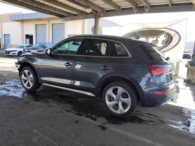 WA1BAAFY5M2038885 - 2021 AUDI Q5 PREMIUM PLUS CHARCOAL photo 2