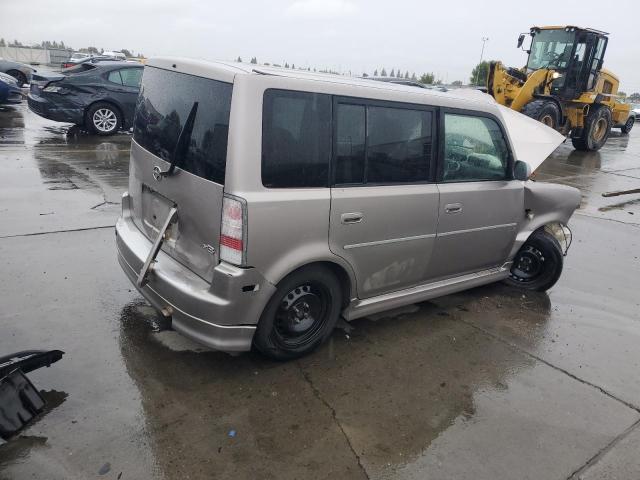 JTLKT324840138767 - 2004 TOYOTA SCION XB 灰色 照片 3