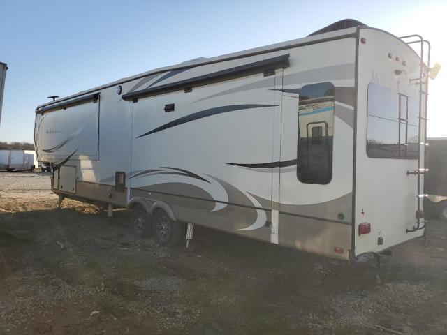 4YDF38122J4701663 - 2018 KEYSTONE MONTANA TWO TONE photo 4