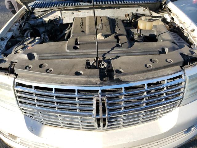 5LMFL28508LJ05119 - 2008 LINCOLN NAVIGATOR L WHITE photo 12