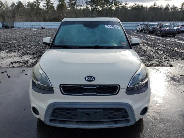 KNDJT2A55D7505773 - 2013 KIA SOUL WHITE photo 5