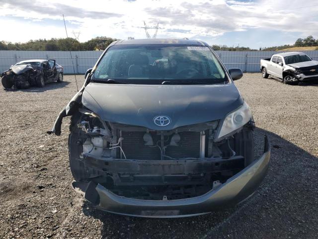 5TDKK3DC3DS293176 - 2013 TOYOTA SIENNA LE 灰色 照片 5