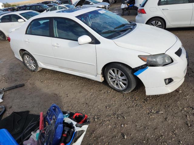 2T1BU4EE1AC458565 - 2010 TOYOTA COROLLA BASE أبيض صورة 4