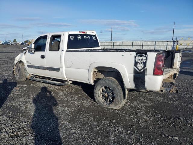 1GCHK292X4E331917 - 2004 CHEVROLET SILVERADO K2500 HEAVY DUTY WHITE photo 2