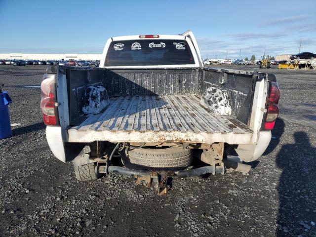 1GCHK292X4E331917 - 2004 CHEVROLET SILVERADO K2500 HEAVY DUTY WHITE photo 6