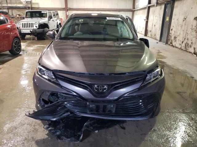 4T1C11BKXLU014804 - 2020 TOYOTA CAMRY LE GRAY photo 5