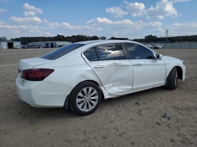 1HGCR2F76DA130952 - 2013 HONDA ACCORD EX WHITE photo 3