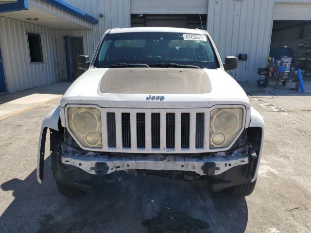 1C4PJLAK8CW161131 - 2012 JEEP LIBERTY SPORT WHITE photo 5