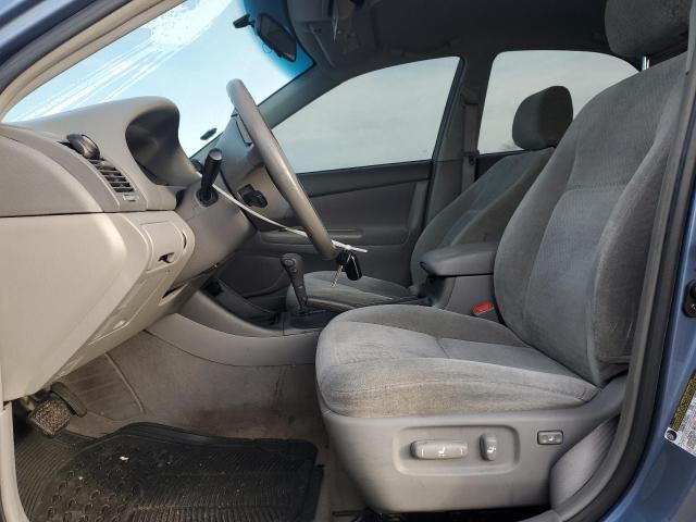 4T1BF32K14U586371 - 2004 TOYOTA CAMRY LE BLUE photo 7