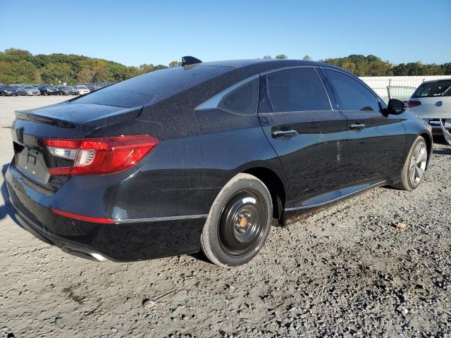 1HGCV2F97JA001840 - 2018 HONDA ACCORD TOURING BLACK photo 3