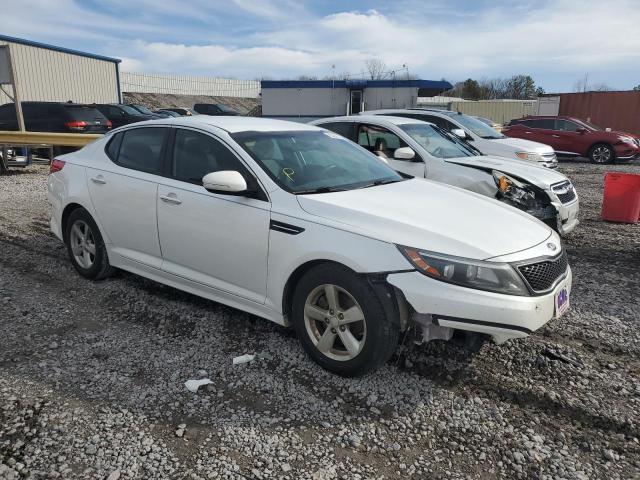 KNAGM4A76F5568591 - 2015 KIA OPTIMA LX WHITE photo 4