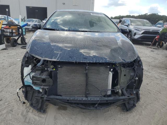 5YFEPMAE0NP371434 - 2022 TOYOTA COROLLA LE BLACK photo 5