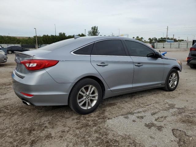 5NPE24AF1FH136546 - 2015 HYUNDAI SONATA SE GRAY photo 3