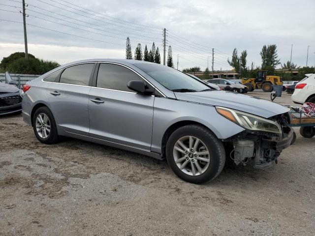 5NPE24AF1FH136546 - 2015 HYUNDAI SONATA SE GRAY photo 4