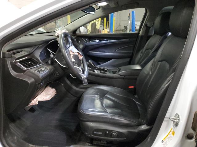 1G4ZP5SZ3JU123017 - 2018 BUICK LACROSSE ESSENCE WHITE photo 7
