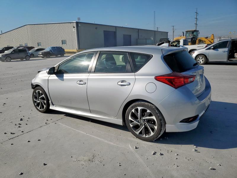 JTNKARJE5JJ564948 - 2018 TOYOTA COROLLA IM Серебристый фото 2