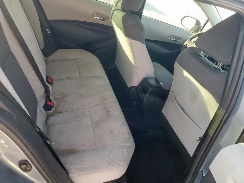 JTDEAMDE8MJ004622 - 2021 TOYOTA COROLLA LE SILVER photo 10