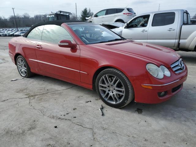 WDBTK56F58T092750 - 2008 MERCEDES-BENZ CLK 350 RED photo 4