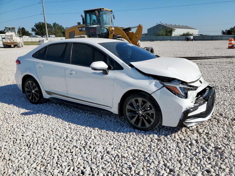 5YFS4MCEXRP195183 - 2024 TOYOTA COROLLA SE أبيض صورة 4