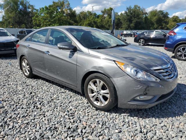 5NPEC4AC5DH672996 - 2013 HYUNDAI SONATA SE GRAY photo 4