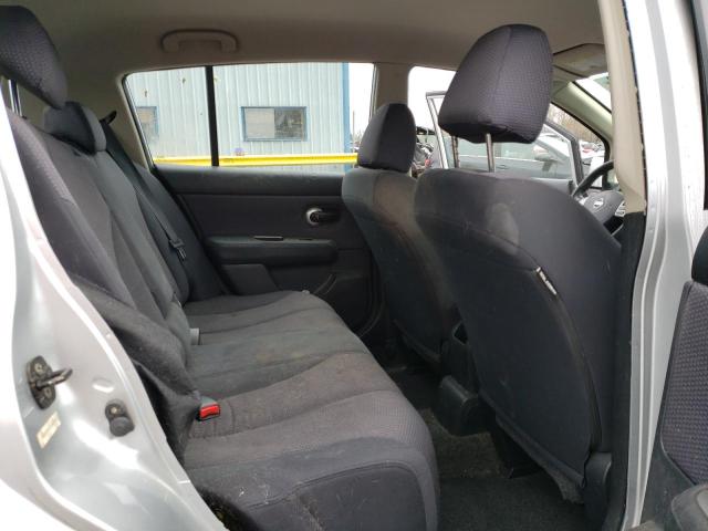 3N1BC13E27L386255 - 2007 NISSAN VERSA S SILVER photo 10