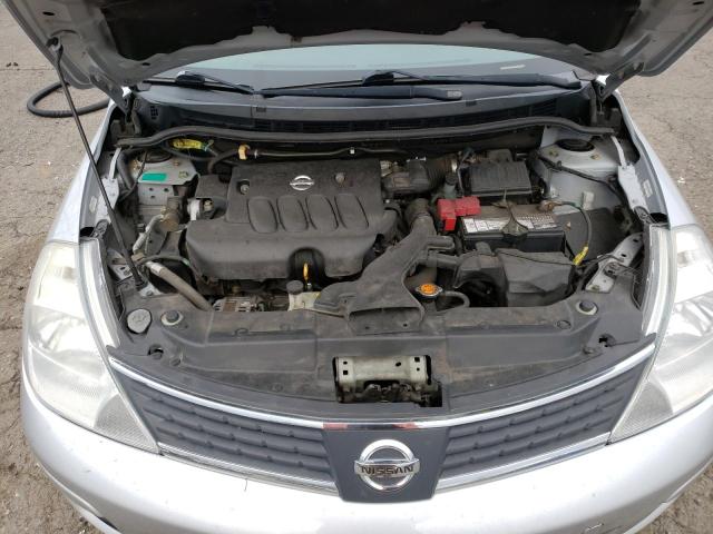 3N1BC13E27L386255 - 2007 NISSAN VERSA S SILVER photo 11